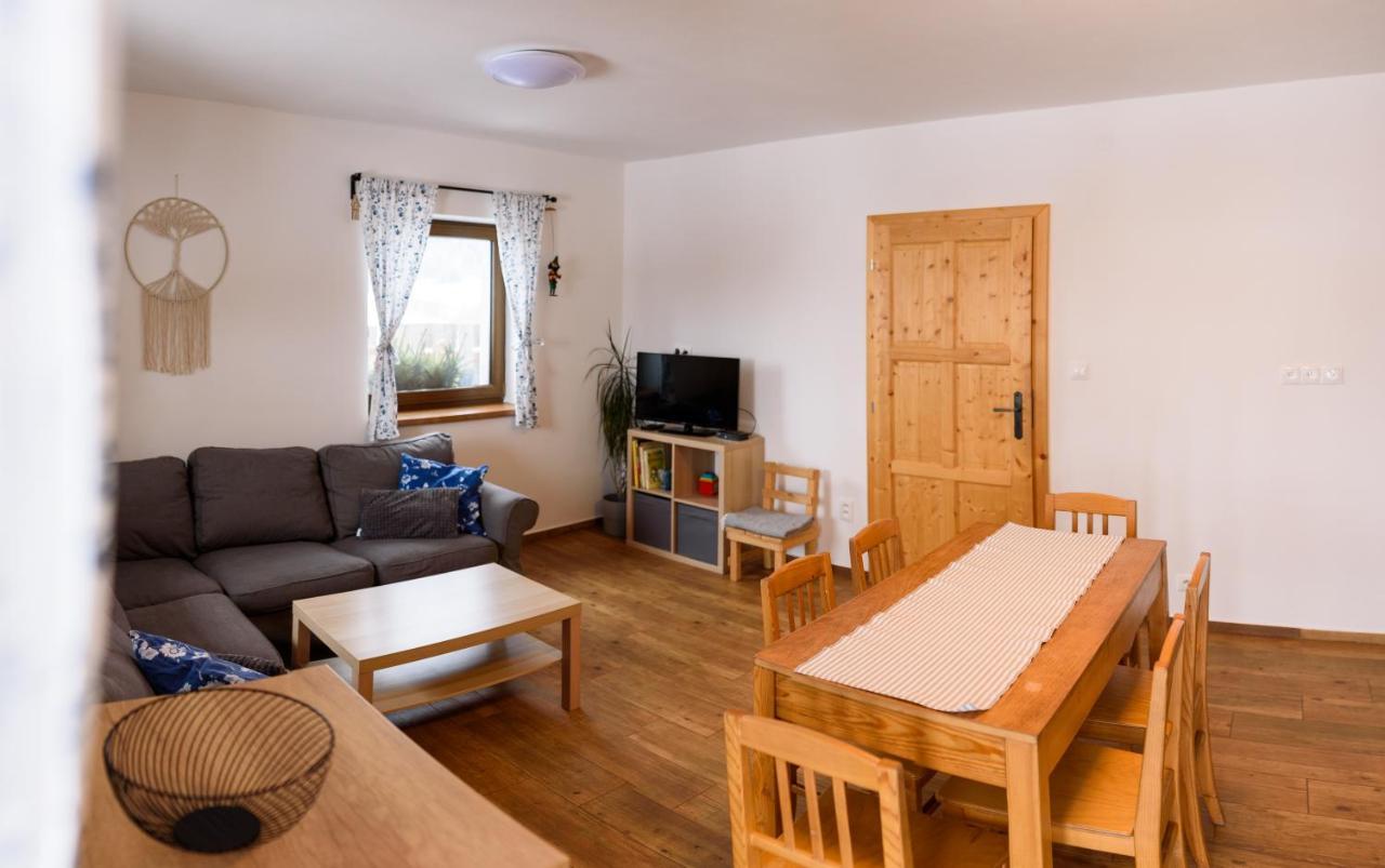 Apartmany U Mateje โดลนี โมราวา ภายนอก รูปภาพ